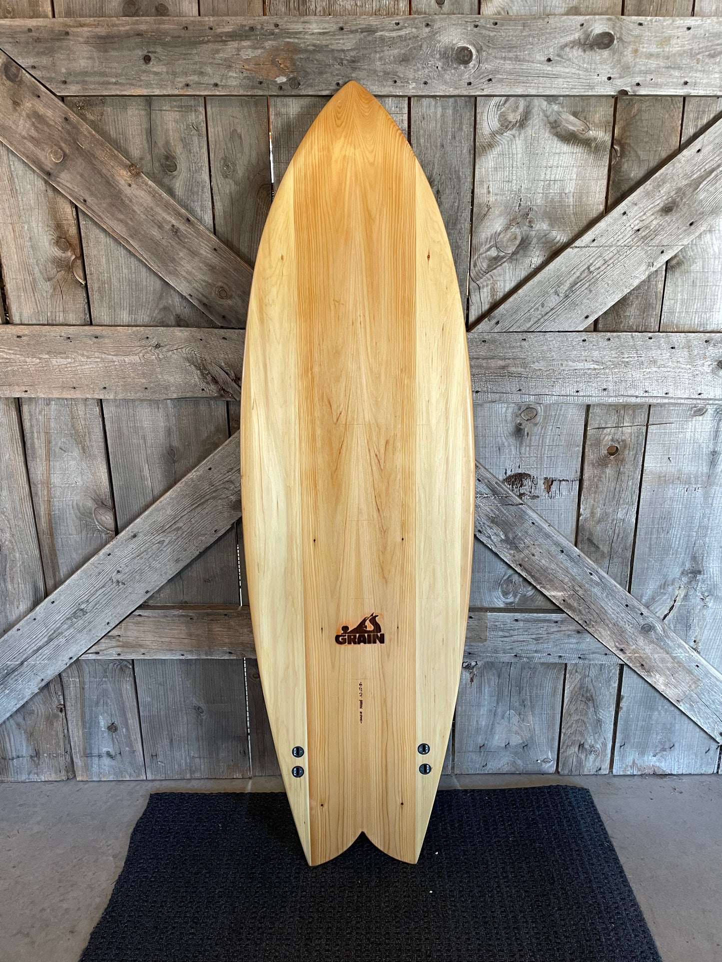 NEW - 6' Wherry CorkRail